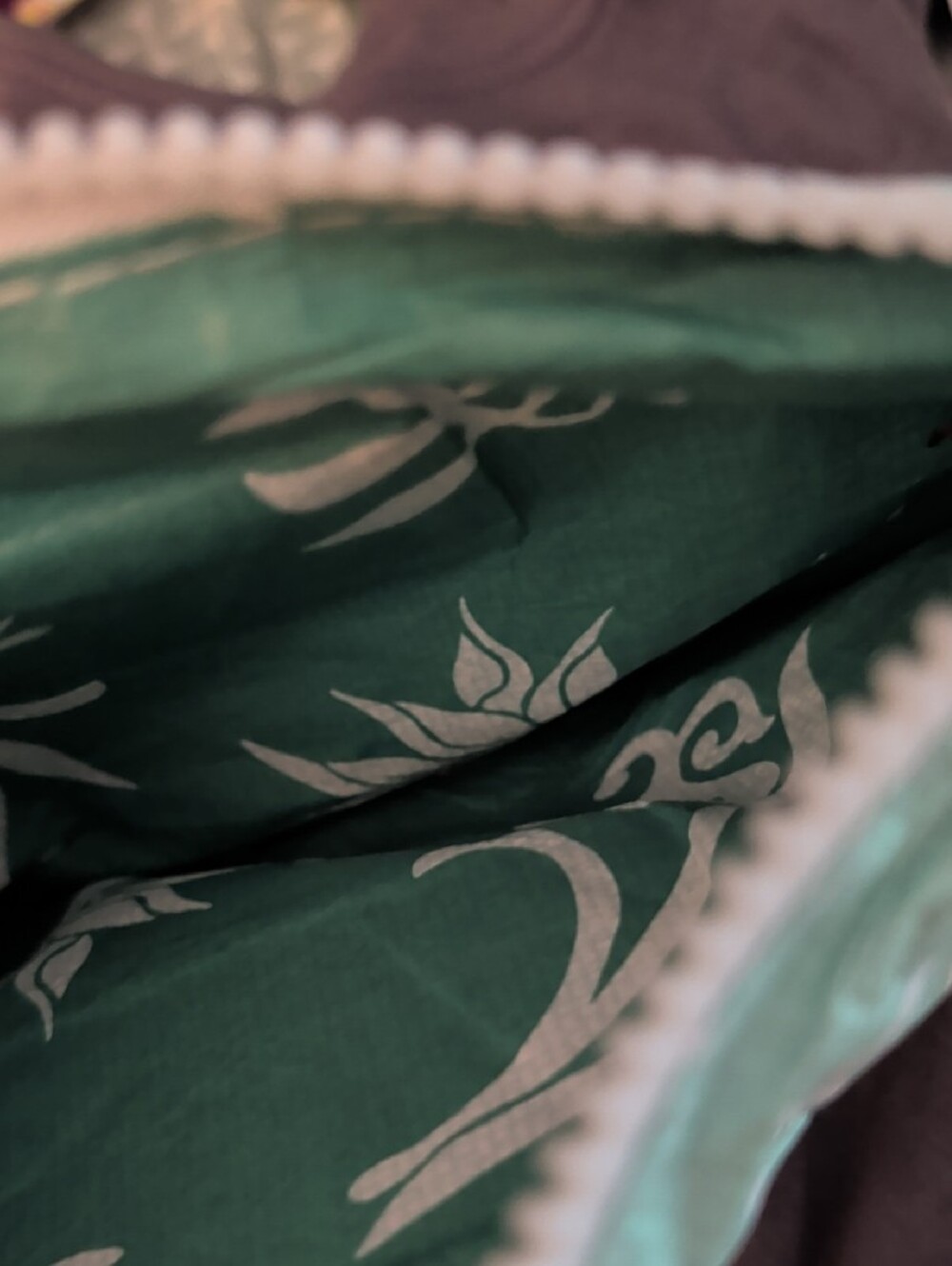ALOHA Collection Vintage Green Small Pekelo Zipper Pouch Splash Proof NWT - Picture 4 of 5